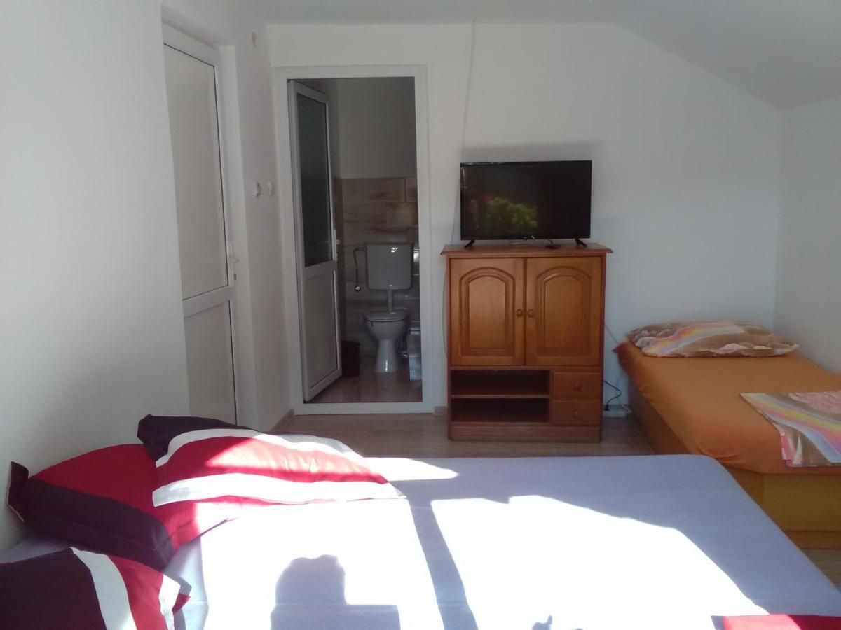 Hotel Casamarinela Orszowa Zewnętrze zdjęcie