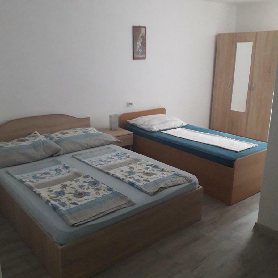 Hotel Casamarinela Orszowa Zewnętrze zdjęcie